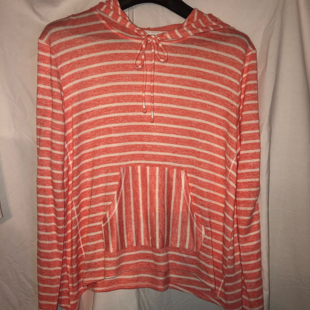 BRAND NEW KENSIE BRAND HOODED SHIRT